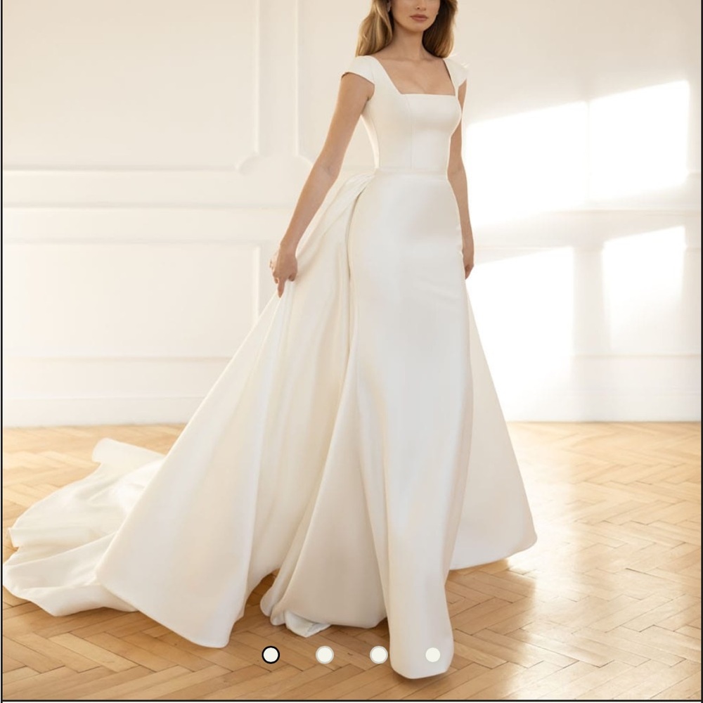 Eva Lendel Ortis Gown